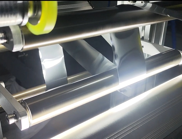 鋼板表面缺陷在線檢測(cè)儀——革新制造業(yè)質(zhì)量監(jiān)控的利器